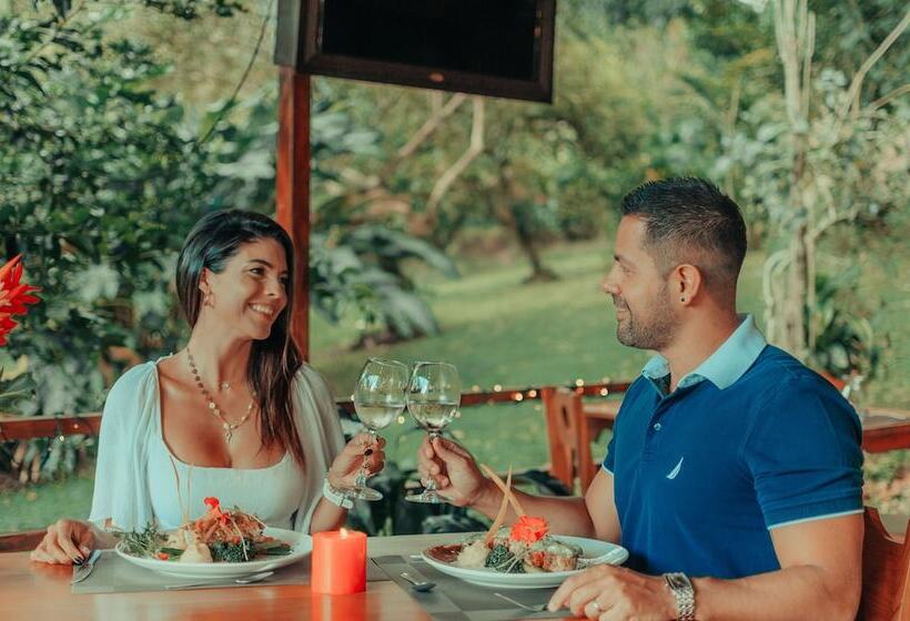 هتل Yellow Tree Suites