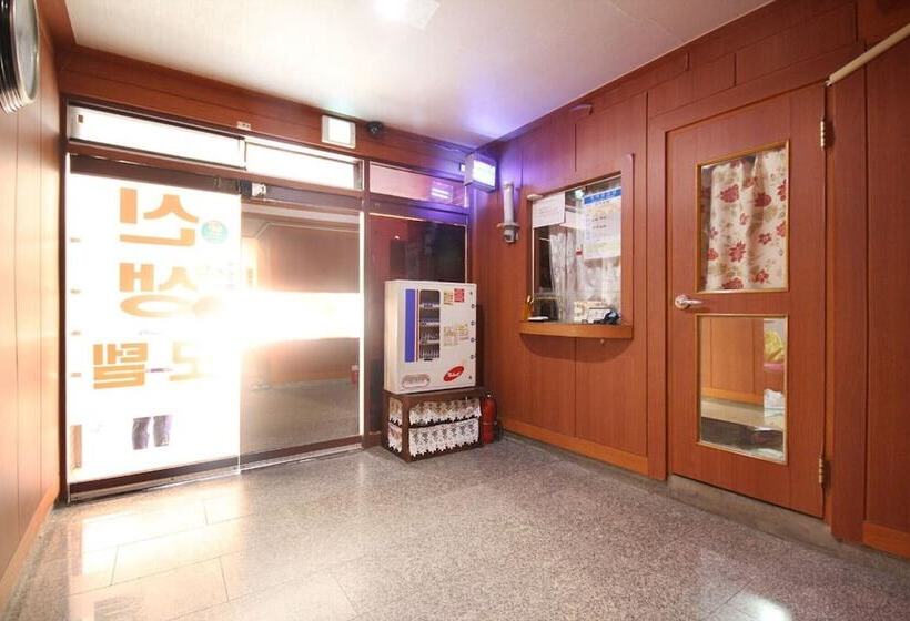 هتل Yeosu Sinseng