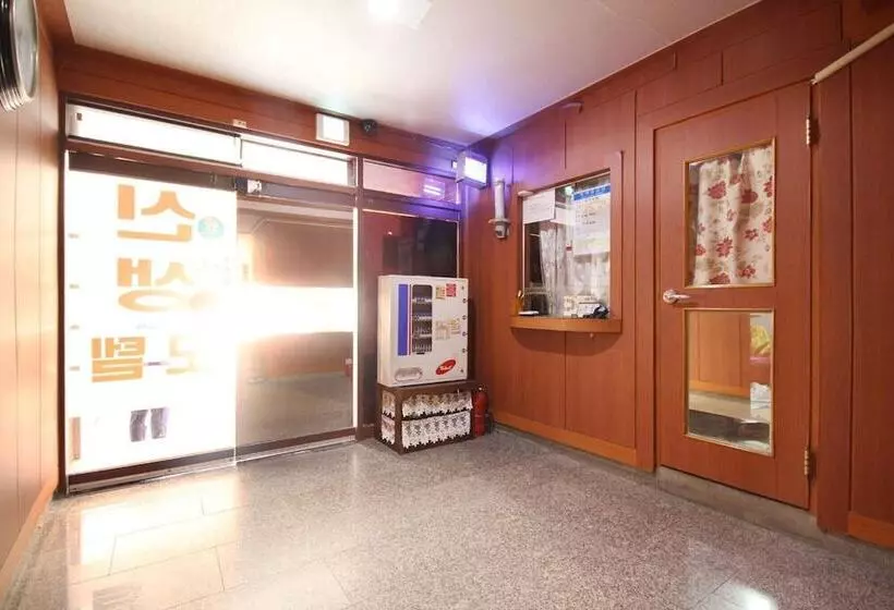 هتل Yeosu Sinseng