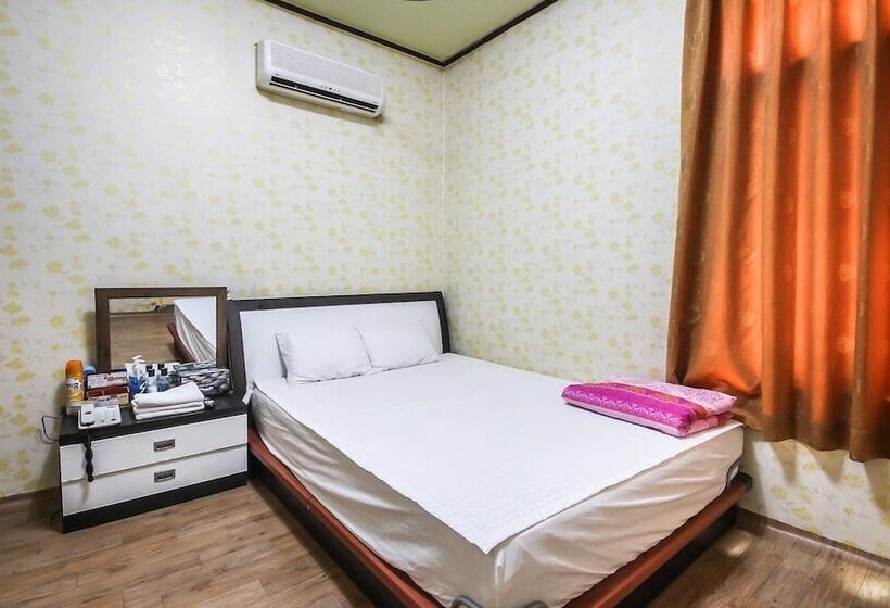 هتل Yeosu Sinseng