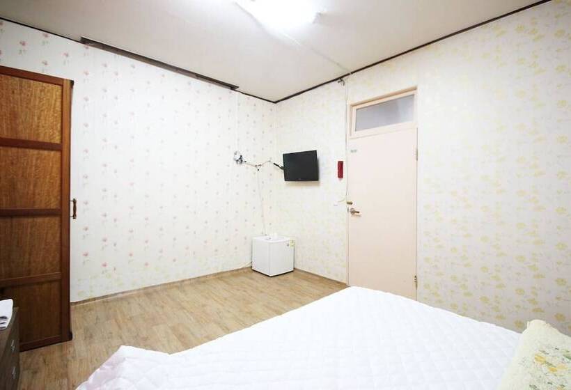 هتل Yeosu Sinseng