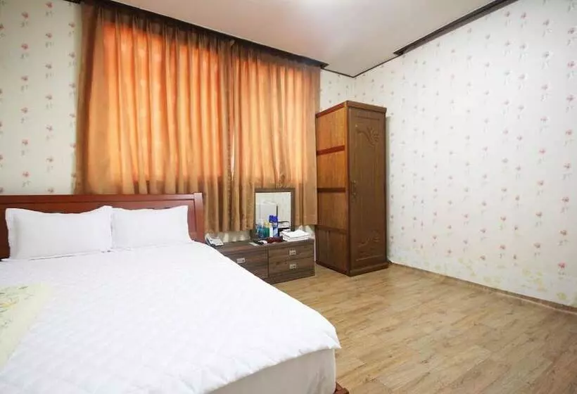 هتل Yeosu Sinseng