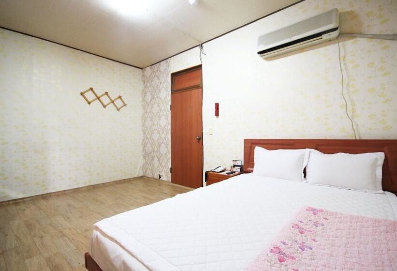 هتل Yeosu Sinseng