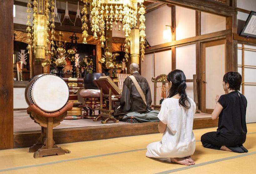 Temple Hotel Takeibo