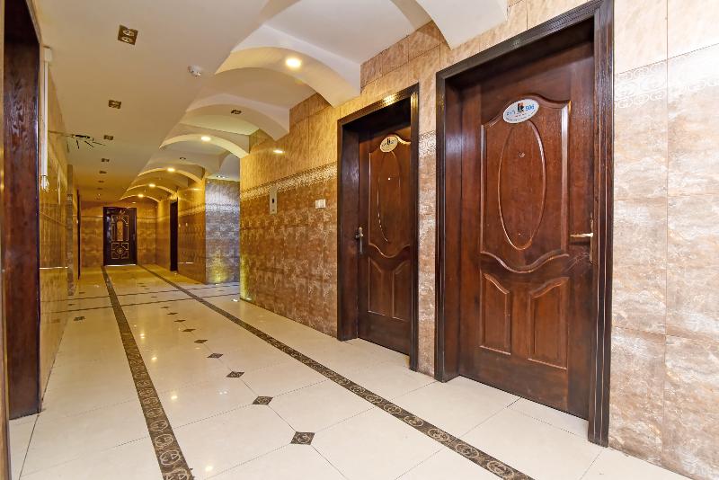 Отель 386 Buhr By Oyo Rooms