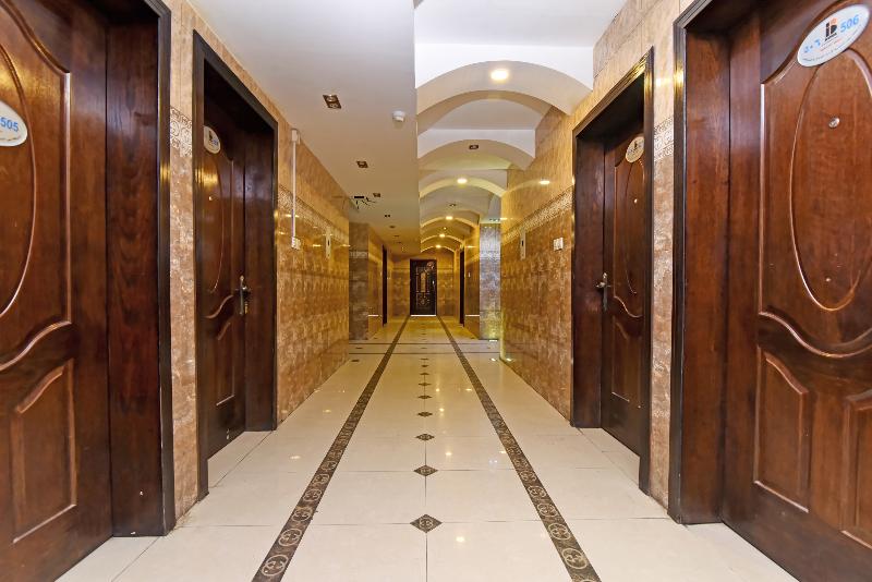 ホテル 386 Buhr By Oyo Rooms