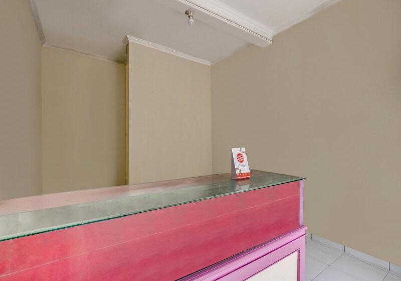 בית מלון כפרי Anjum Residence By Oyo Rooms