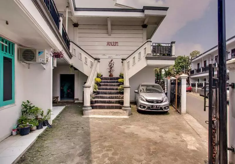 ホテル Anjum Residence By Oyo Rooms