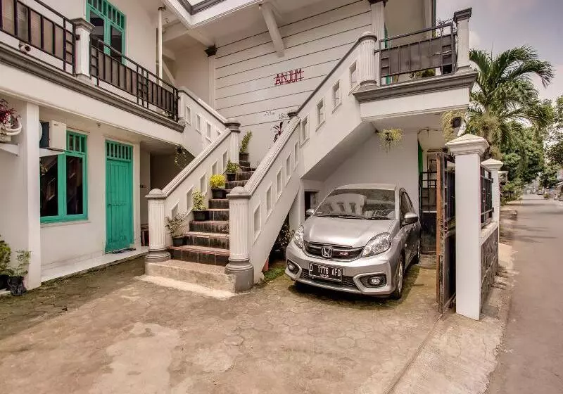 ホテル Anjum Residence By Oyo Rooms