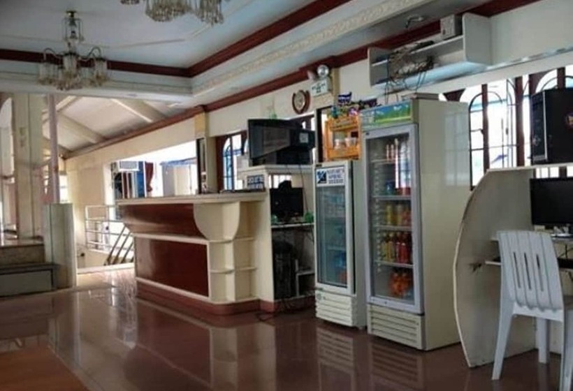 Отель Famous Pension House Ii