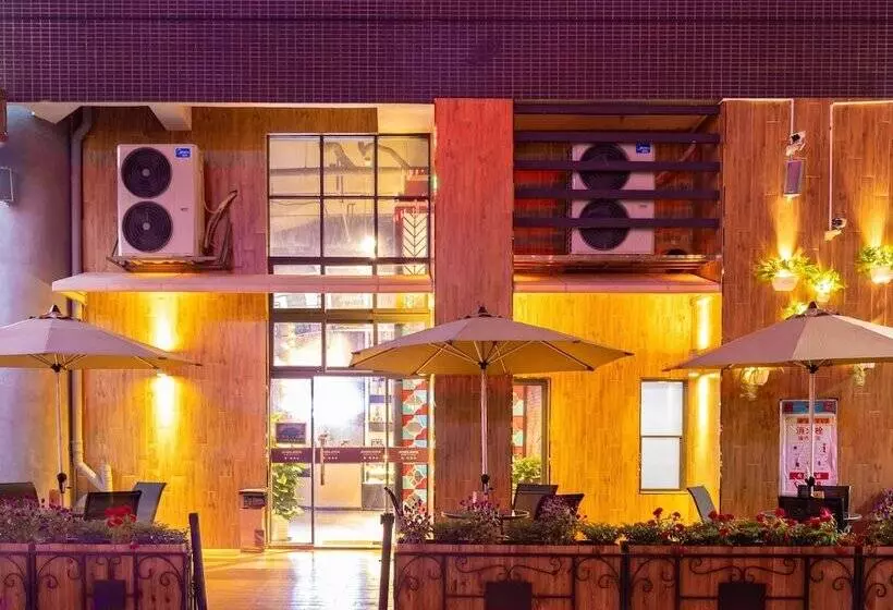 Hotelli James Joyce Coffetel Foshan Zhangcha