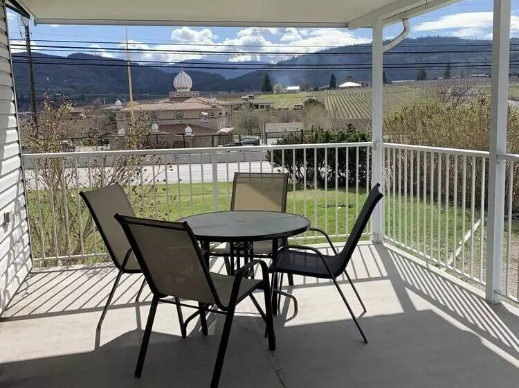 ホテル The Orchard At Oliver