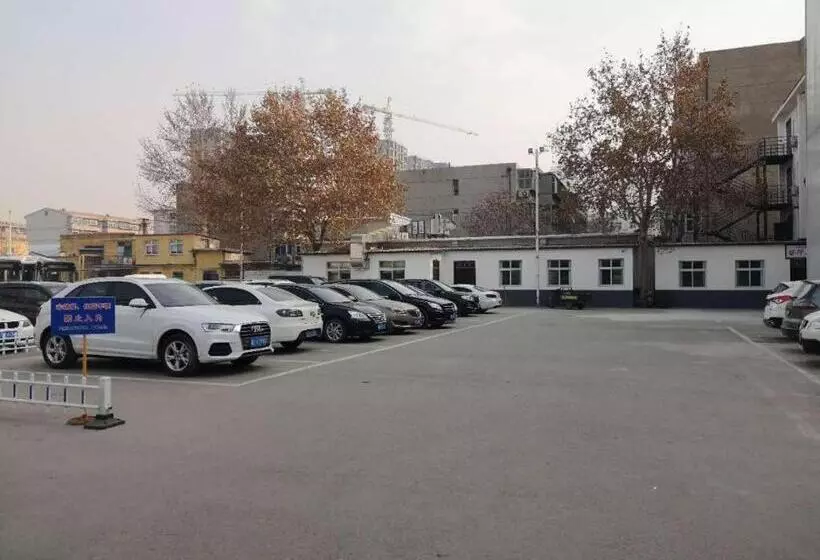 Pai Hotels·handan Lianfang Road Bus Station