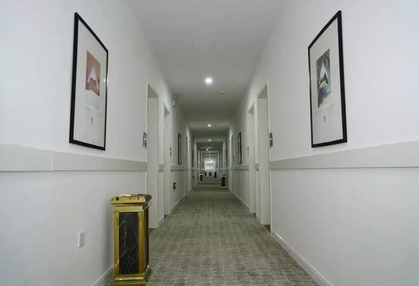 Pai Hotels·handan Lianfang Road Bus Station