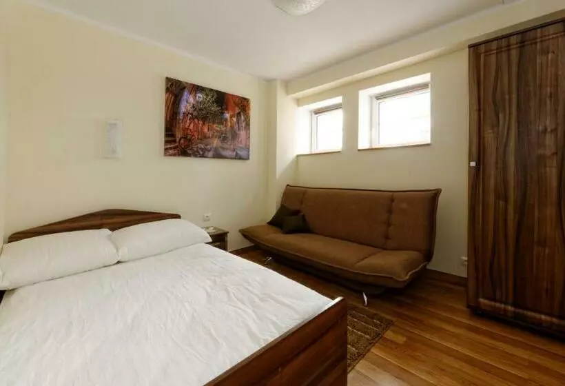 Retkeilymaja Restauracja Rycerska