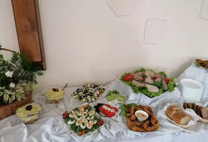 Retkeilymaja Restauracja Rycerska