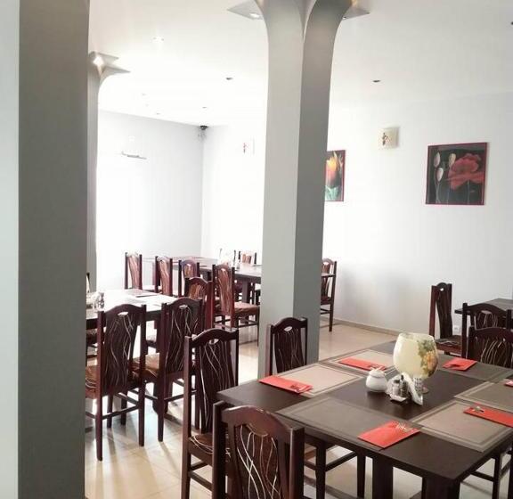 旅馆 Zajazd Bachus