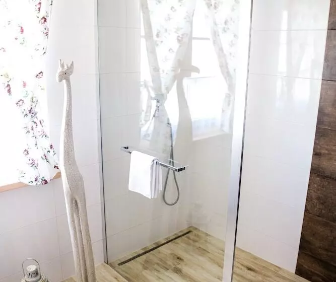 Aamiaismajoitus (B&B) Chata Pod świnią Górą