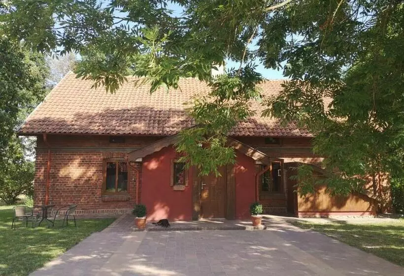 ホテル Gospodarstwo Agroturystyczne Dom Na Kolonii