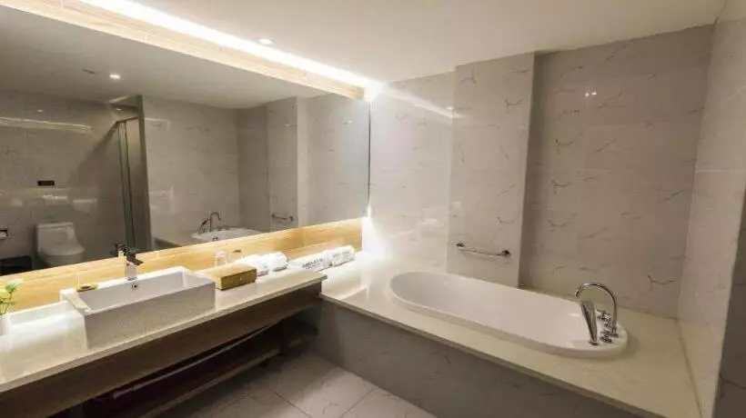 ホテル James Joyce Coffetel Jilin Railway Station Fortune Plaza