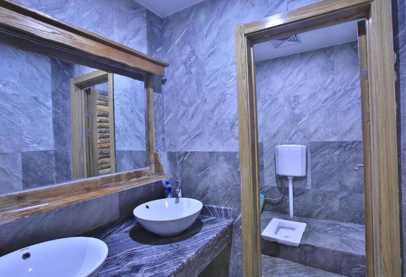 فندق Destination Youth Hostel