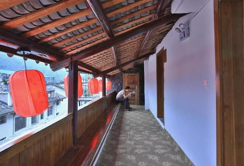 Hotelli Destination Youth Hostel