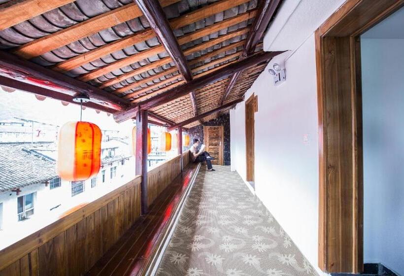 فندق Destination Youth Hostel