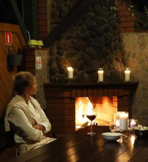 リゾートホテル Szumi Las Events & Apartments