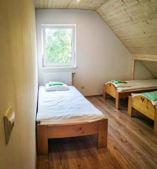 ユースホステル Pokoje Nad Przełomem Dunajca Wietrznice Rivent Sport