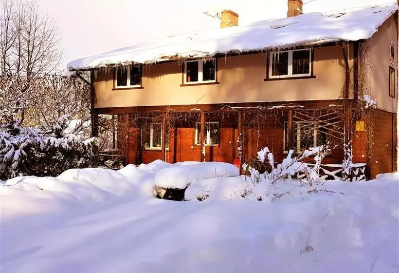 ベッドアンドブレックファースト Białowieska Leśniczówka U Jasia I Małgosi