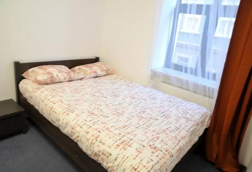 Aamiaismajoitus (B&B) Erasmus Rooms Genius