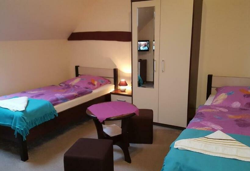 ホテル Agroturystyka Struzka