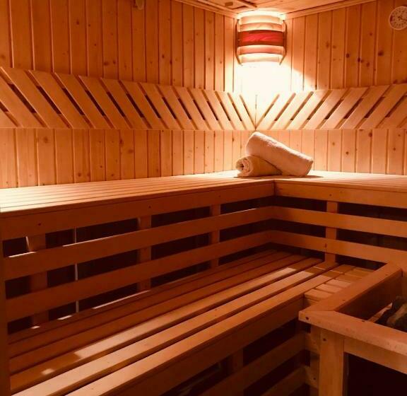 בית מלון כפרי Folwark Minikowo   Agroturystyka W Borach Tucholskich   5 Pokoi   1 Do 25os