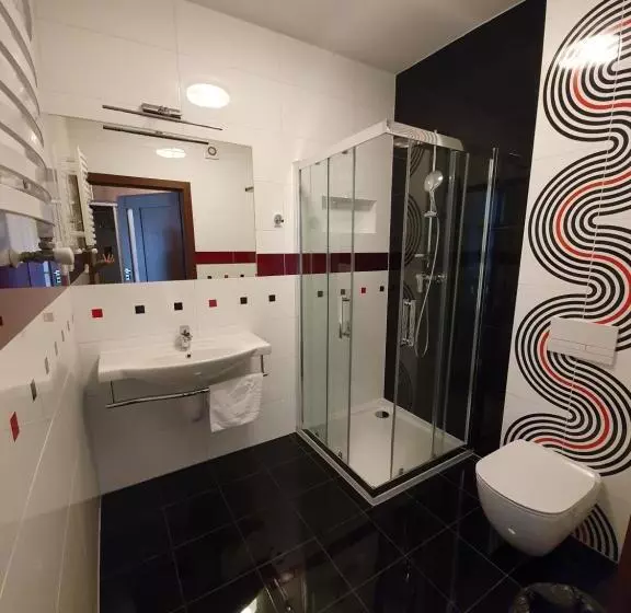 Hotelli Ośrodek Uzdrowiskowy świerkowy Zdrój Medical Spa