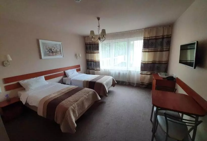 Hotelli Ośrodek Uzdrowiskowy świerkowy Zdrój Medical Spa