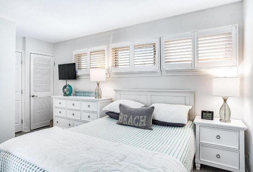 هتل Sea Colony  2604 Round Robin