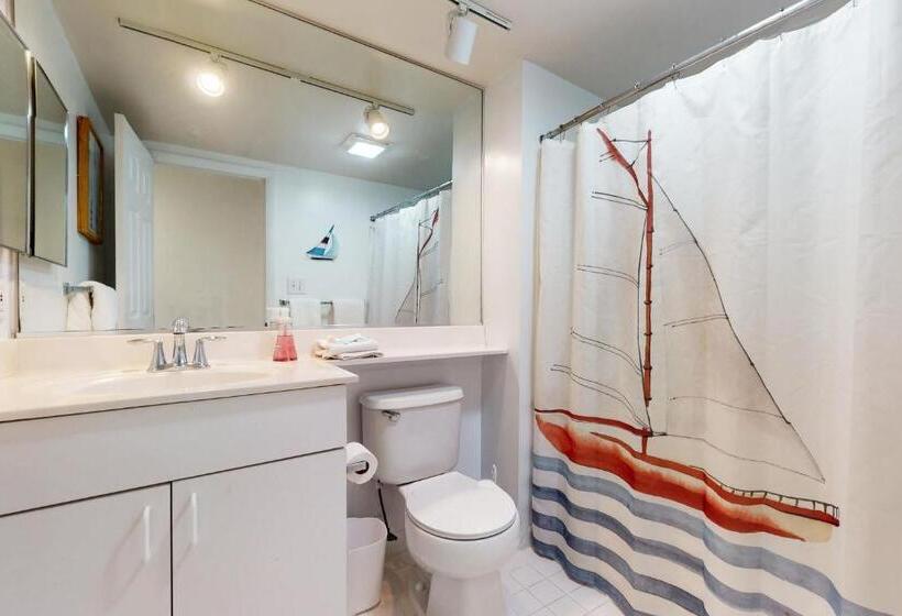 هتل Sea Colony  2604 Round Robin