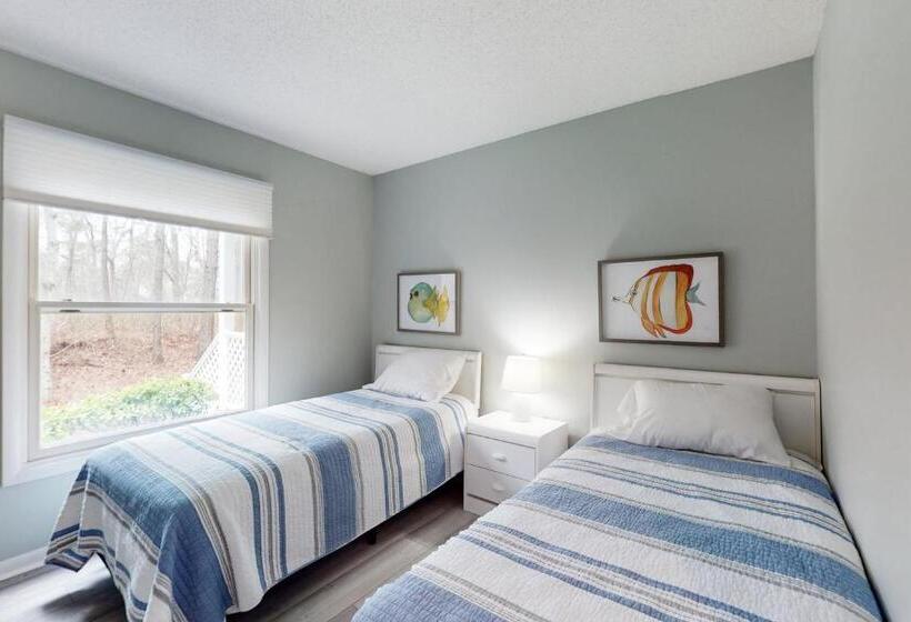 هتل Sea Colony  2604 Round Robin