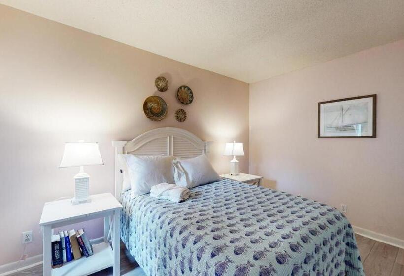 هتل Sea Colony  2604 Round Robin