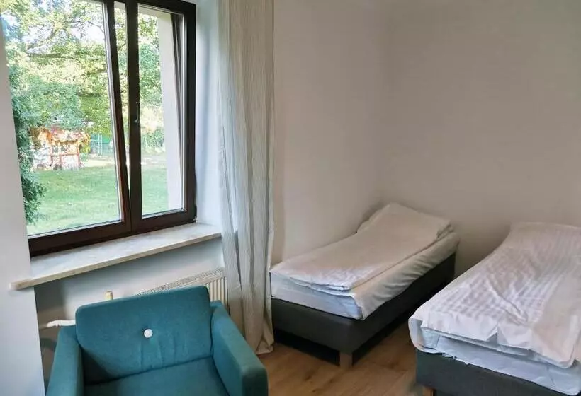 Ohotelik Pensjonat W Poniatowej