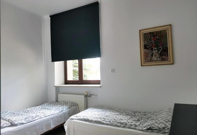 Ohotelik Pensjonat W Poniatowej