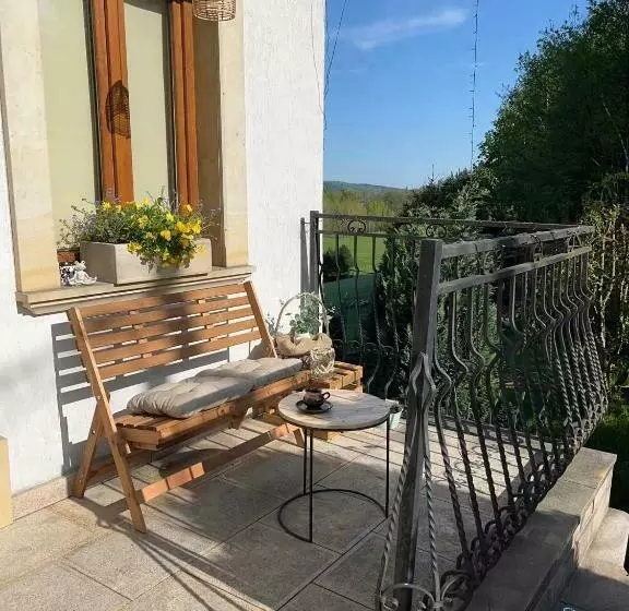 Majatalo śnieżnicki Domek   Masyw śnieżnika, Sudety