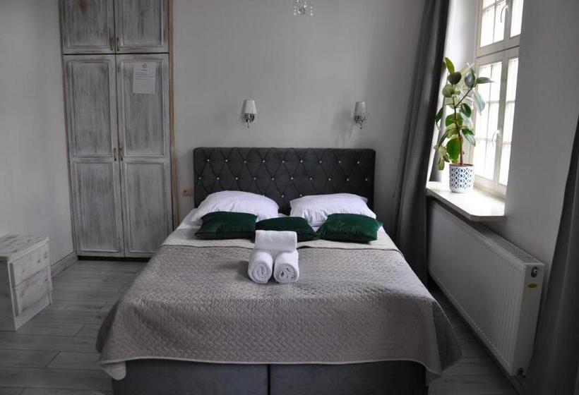 Resort Rezydencja Marii Rybieniec