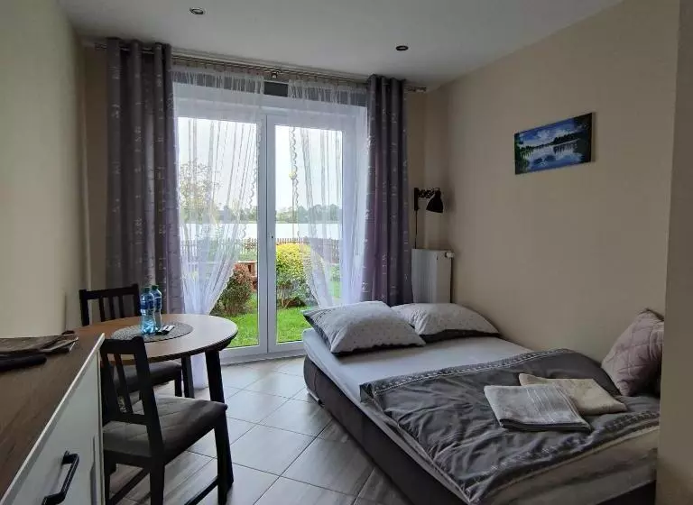 Retkeilymaja Nad Jeziorem Kochle