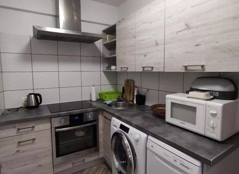 Retkeilymaja Nad Jeziorem Kochle