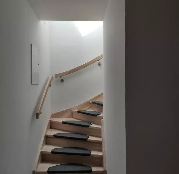 Retkeilymaja Nad Jeziorem Kochle