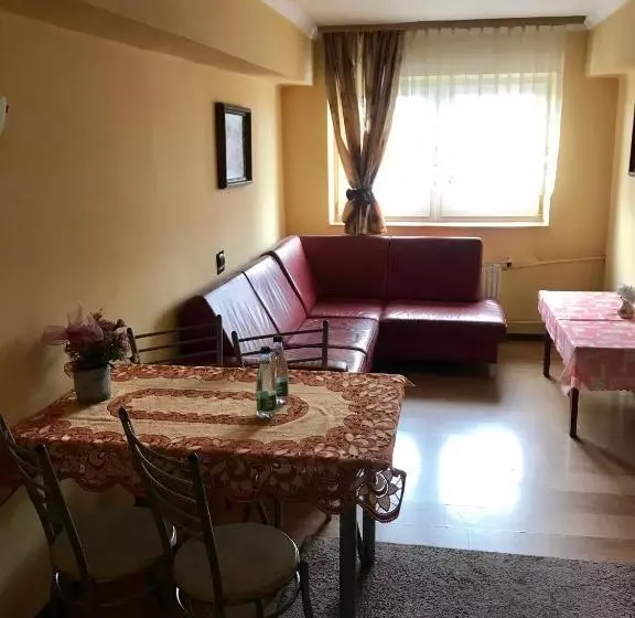 Retkeilymaja Zajazd Batory