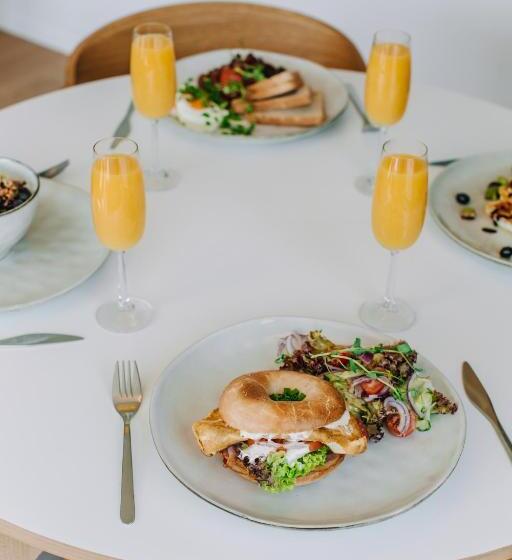 Aparthotel Park   By The Sea