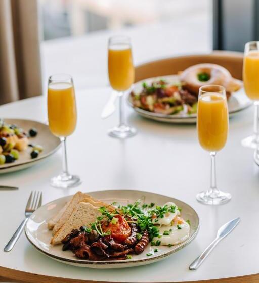 Aparthotel Park   By The Sea