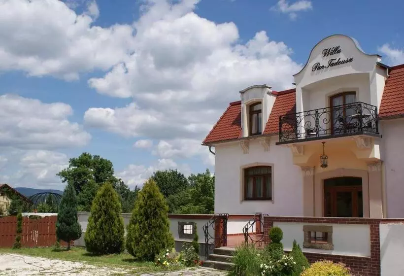 Aamiaismajoitus (B&B) Dworek Galosa